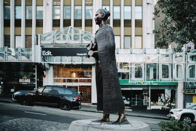 Wāhine